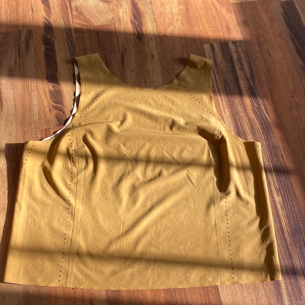 Athleta tank